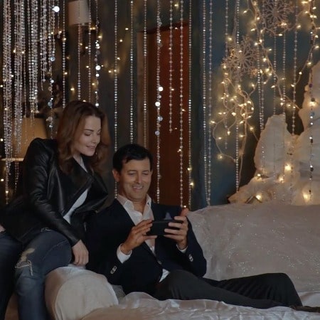 Picture of Jonathan Watton with his co-actress in a scene of the series Christmas Stars